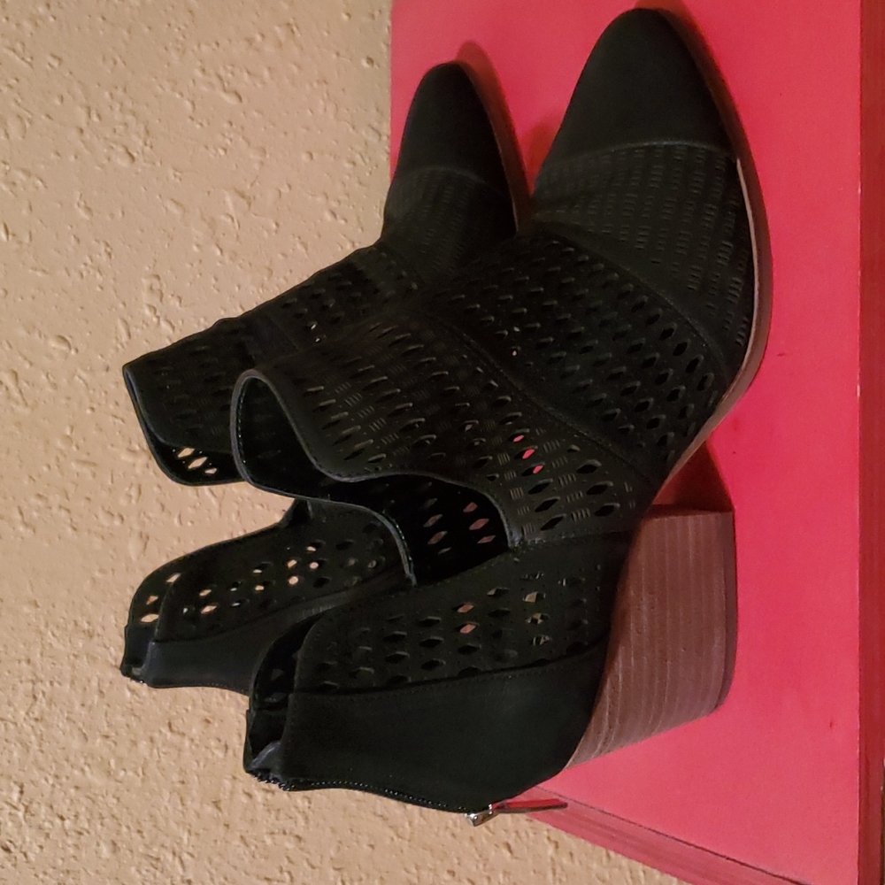 Vince camuto black ankle boots